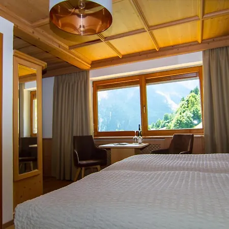 Haus Am Sonnenhang Aparthotel Finkenberg