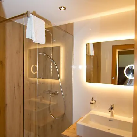 Ξενοδοχείο με διαμερίσματα Haus Am Sonnenhang Φίνκενμπεργκ