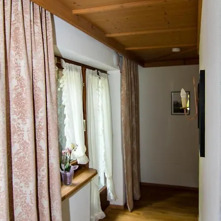 Ξενοδοχείο με διαμερίσματα Haus Am Sonnenhang Φίνκενμπεργκ