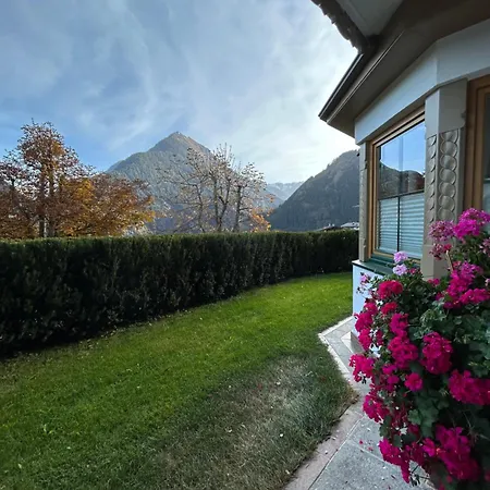 Ξενοδοχείο με διαμερίσματα Haus Am Sonnenhang Φίνκενμπεργκ