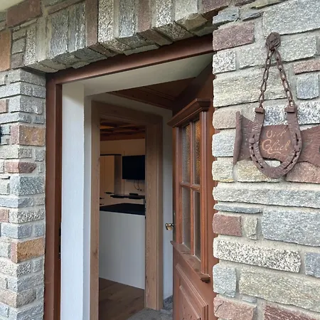 Ξενοδοχείο με διαμερίσματα Haus Am Sonnenhang 4*